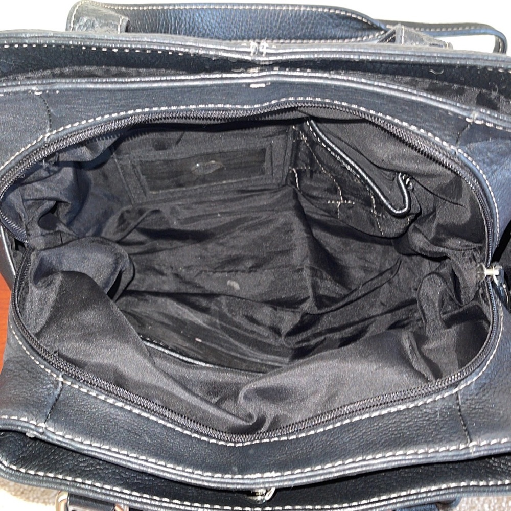 Giani Bernini Black Shoulder Purse! - Picture 13 of 13